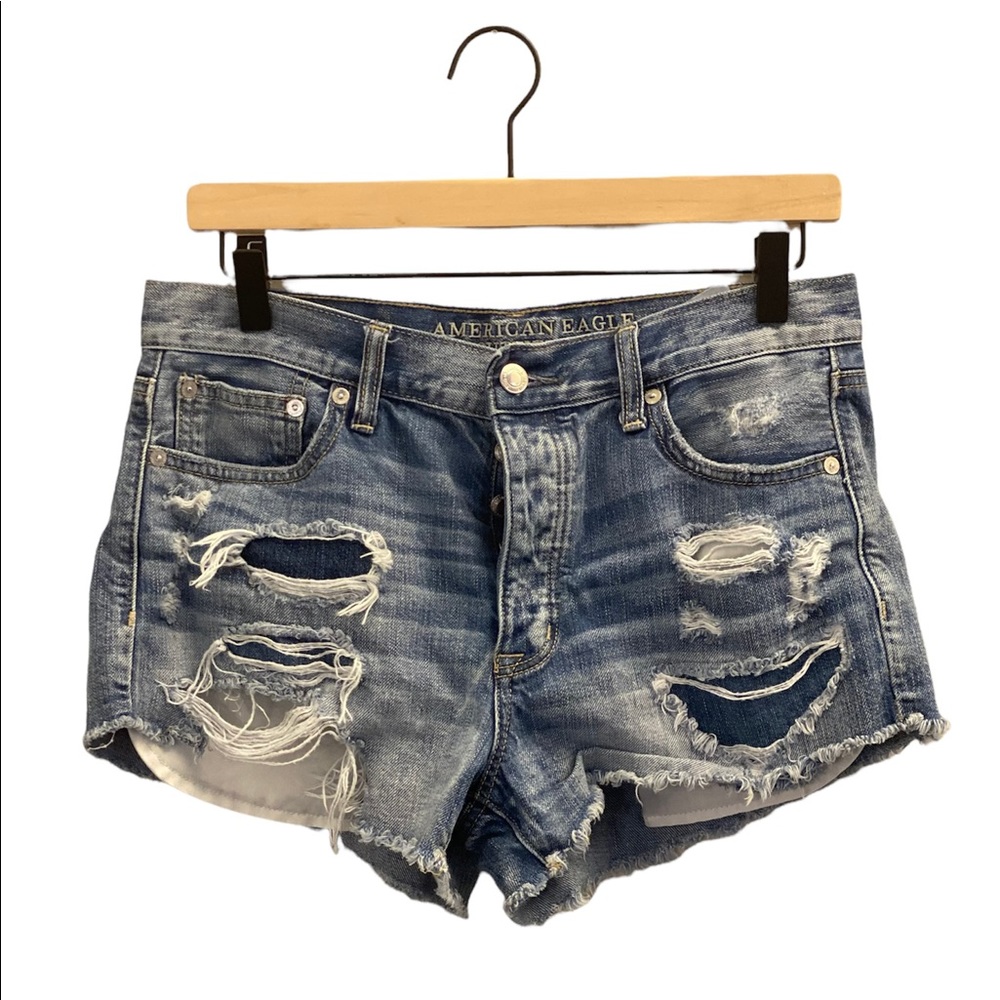 American eagle distressed jean shorts